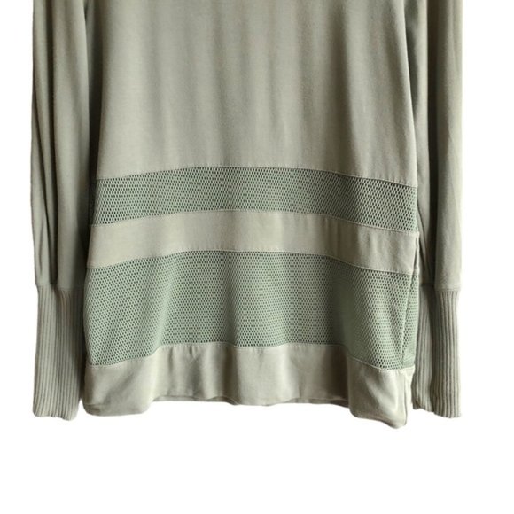 Alo Yoga Plank Long Sleeve Tee Medium Green Net Blocked - Picture 4 of 8
